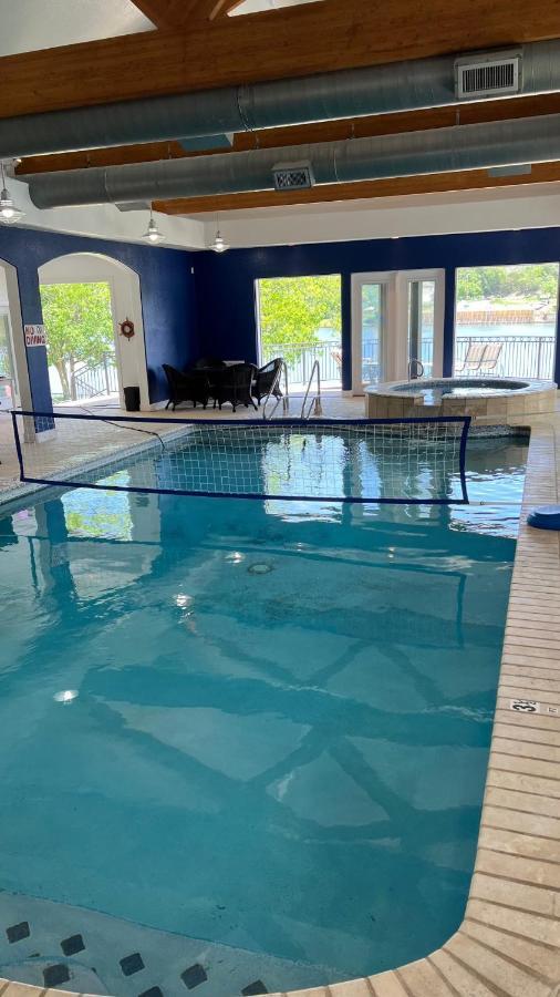 マーブル・フォールズ Luxurious Lakehouse With Indoor Pool-Hot Tub-Fire Pitヴィラ エクステリア 写真